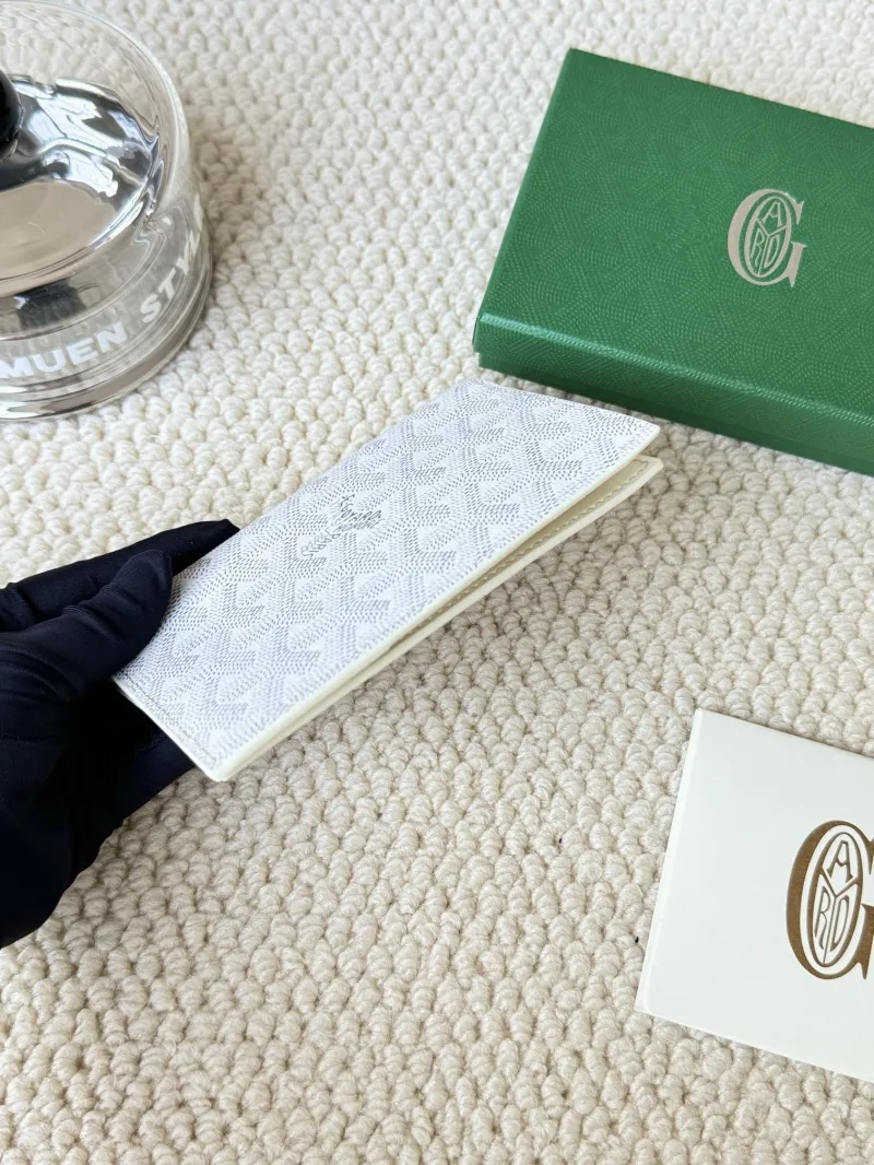 Goyard White Wallet Model 71 - Image 3