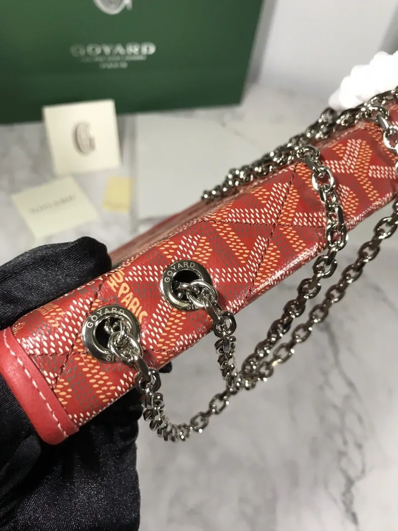 Goyard Red Flap Chain Handbag - Image 9