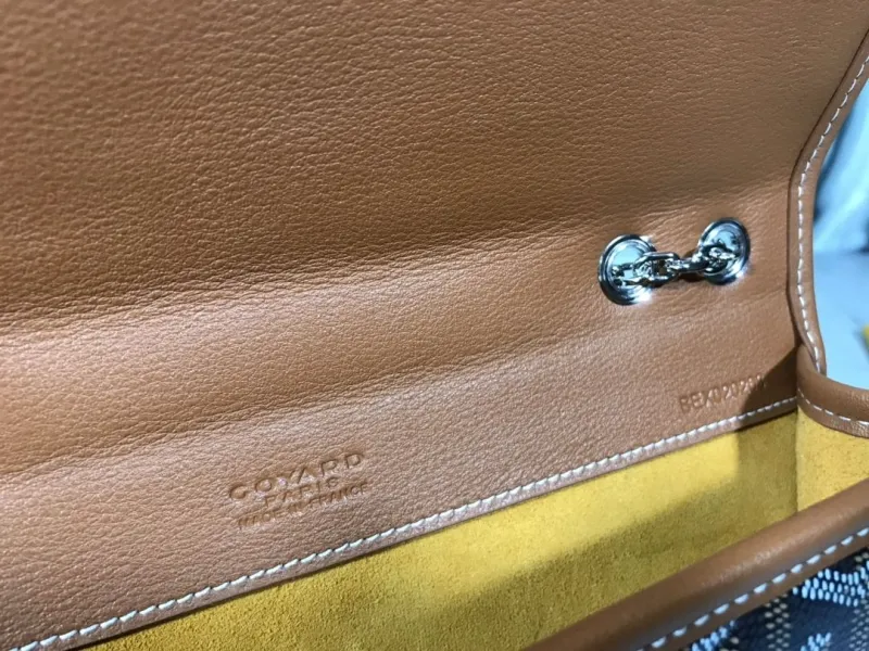 Goyard Brown Trim Chain Shoulder Bag - Image 7