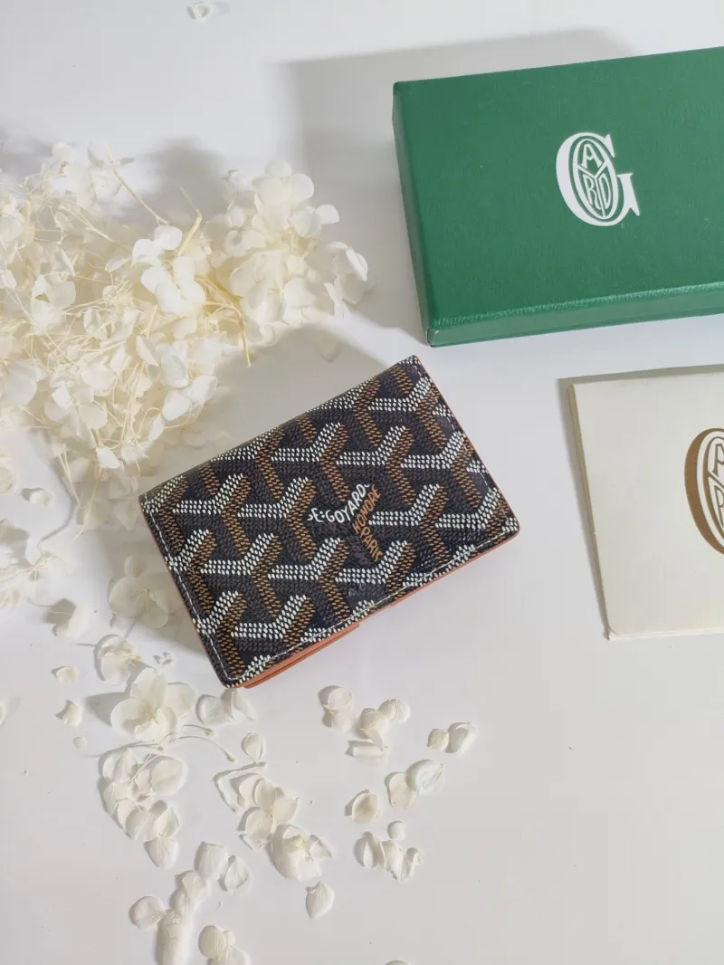 Alternative view of Goyard Wallets-574