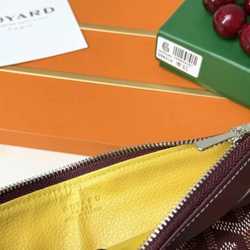 Goyard Burgundy Zip Card Wallet G88315 - Image 9