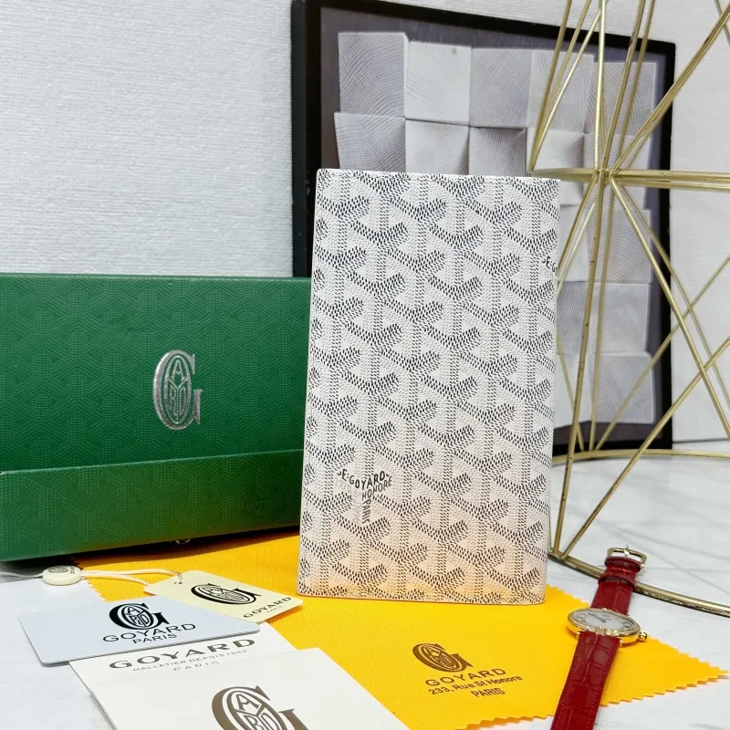 Alternative view of Goyard White Long Wallet 679