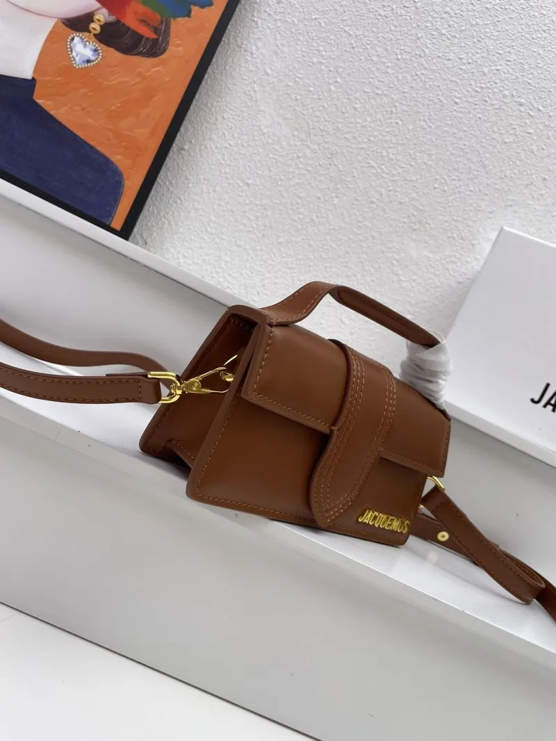 Alternative view of Jacquemus Satchel Bags-39