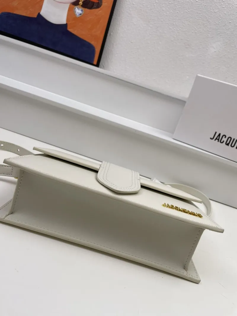 Jacquemus Light Gray Satchel Crossbody Bag - Image 7