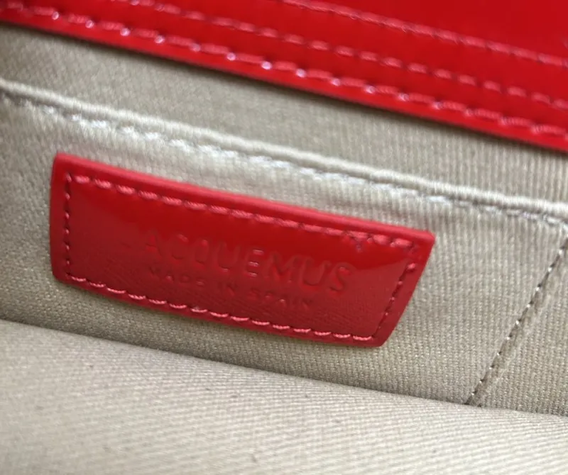 Jacquemus Red Patent Top Handle Crossbody Bag - Image 9