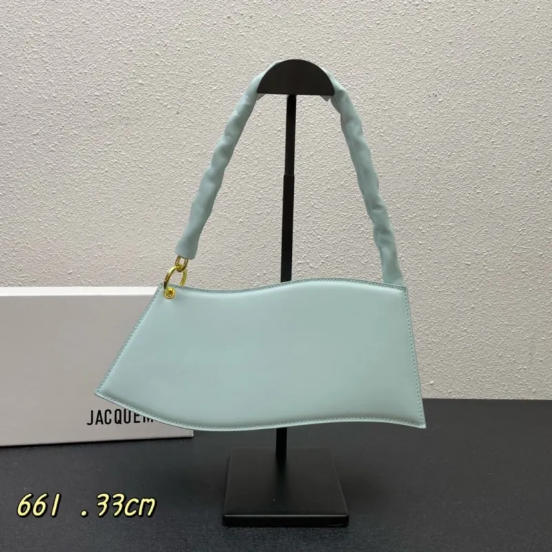 Alternative view of Jacquemus Top Handle Bags-65
