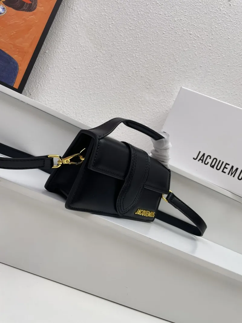 Alternative view of Jacquemus Top Handle Bags-117