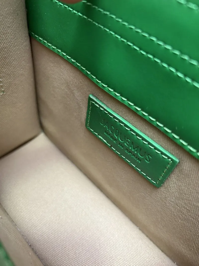 Jacquemus Green Top Handle Crossbody Bag - Image 9