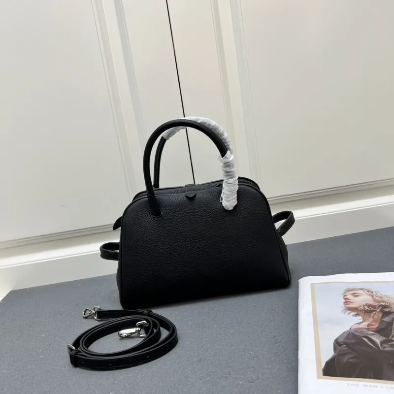 Jacquemus Black Leather Top Handle Crossbody Bag - Image 3