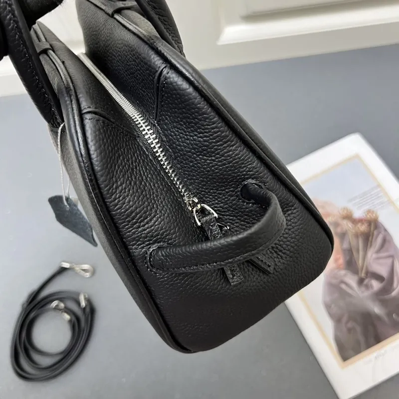 Jacquemus Black Leather Top Handle Crossbody Bag - Image 9