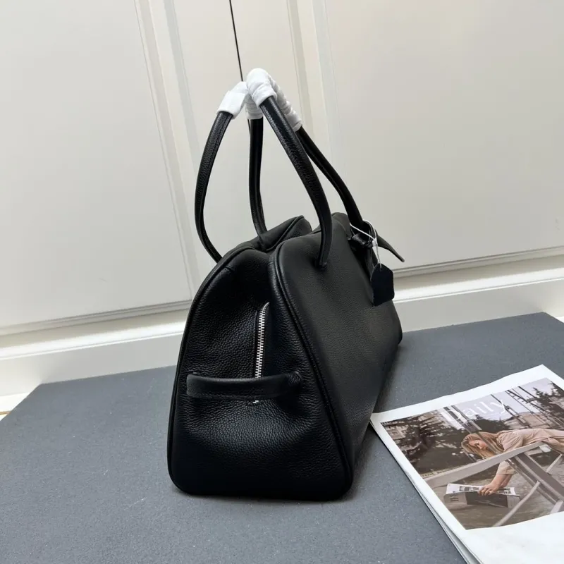 Jacquemus Black Leather Top Handle Bag 169 - Image 6