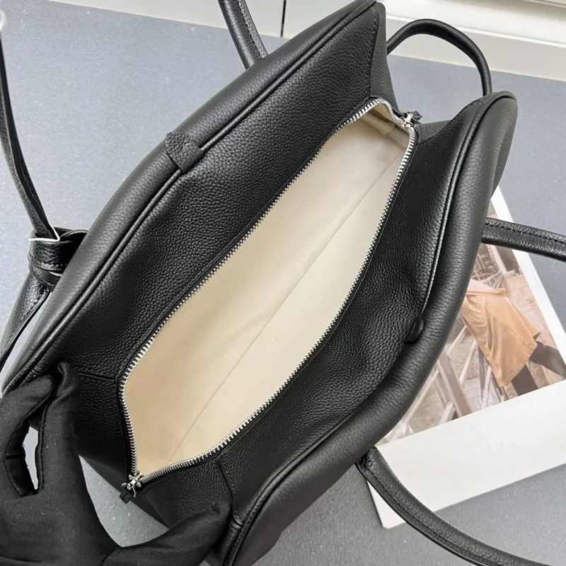 Jacquemus Black Leather Top Handle Bag 169 - Image 10