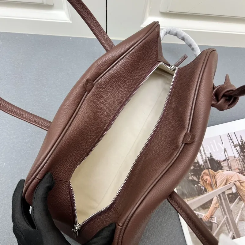 Jacquemus Brown Top Handle Bag 170 - Image 8
