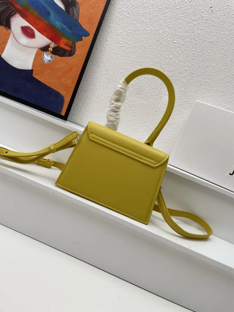 Alternative view of Jacquemus Top Handle Bags-205