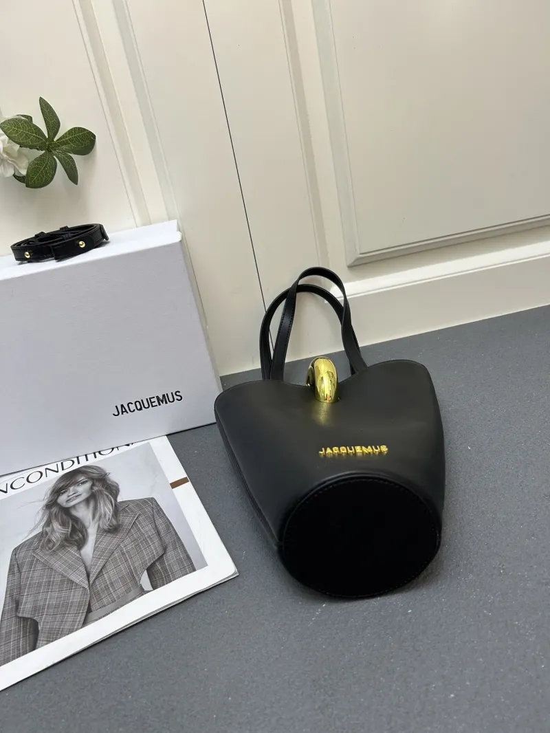 Jacquemus Black Leather Bucket Bag - Image 7