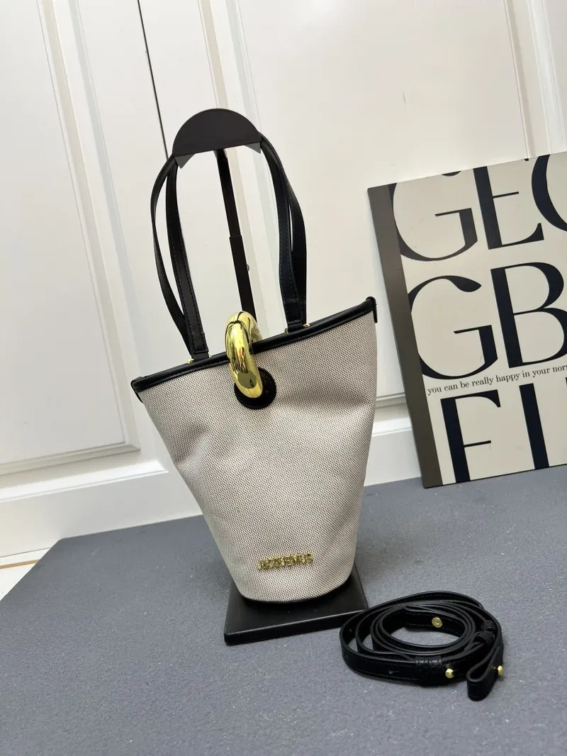 Jacquemus Bucket Bags-1