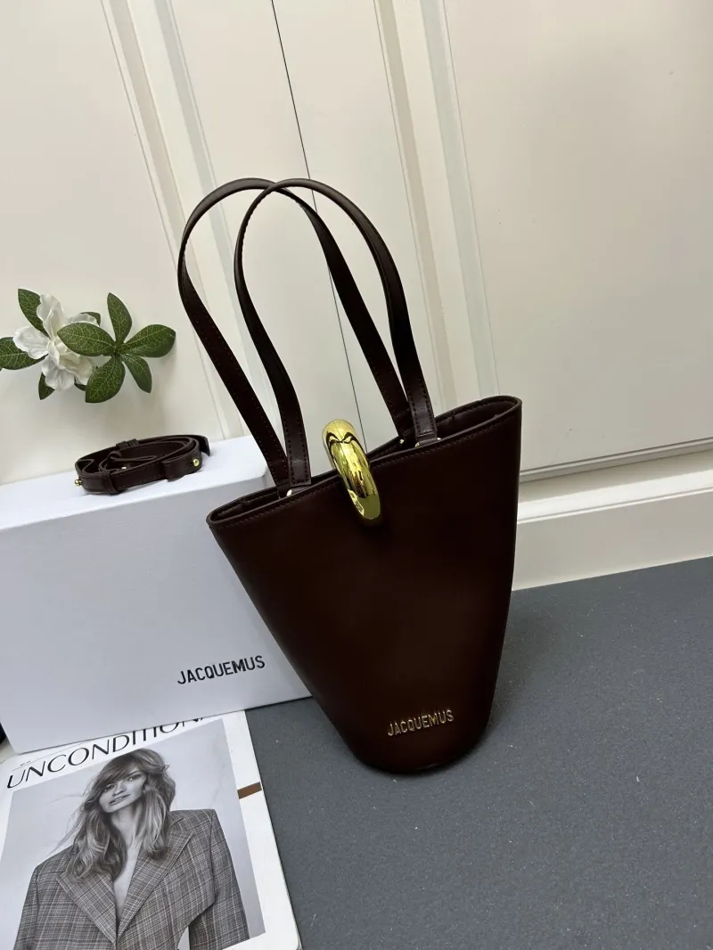 Jacquemus Bucket Bags-6