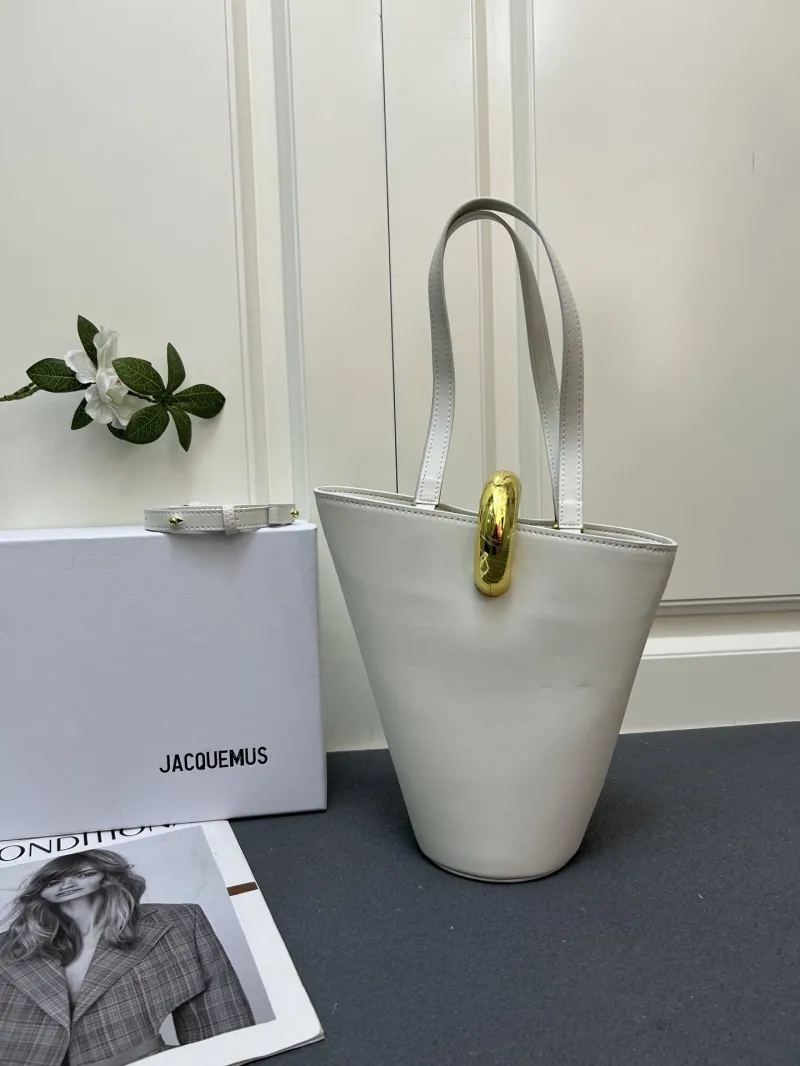 Alternative view of Jacquemus Bucket Bags-8