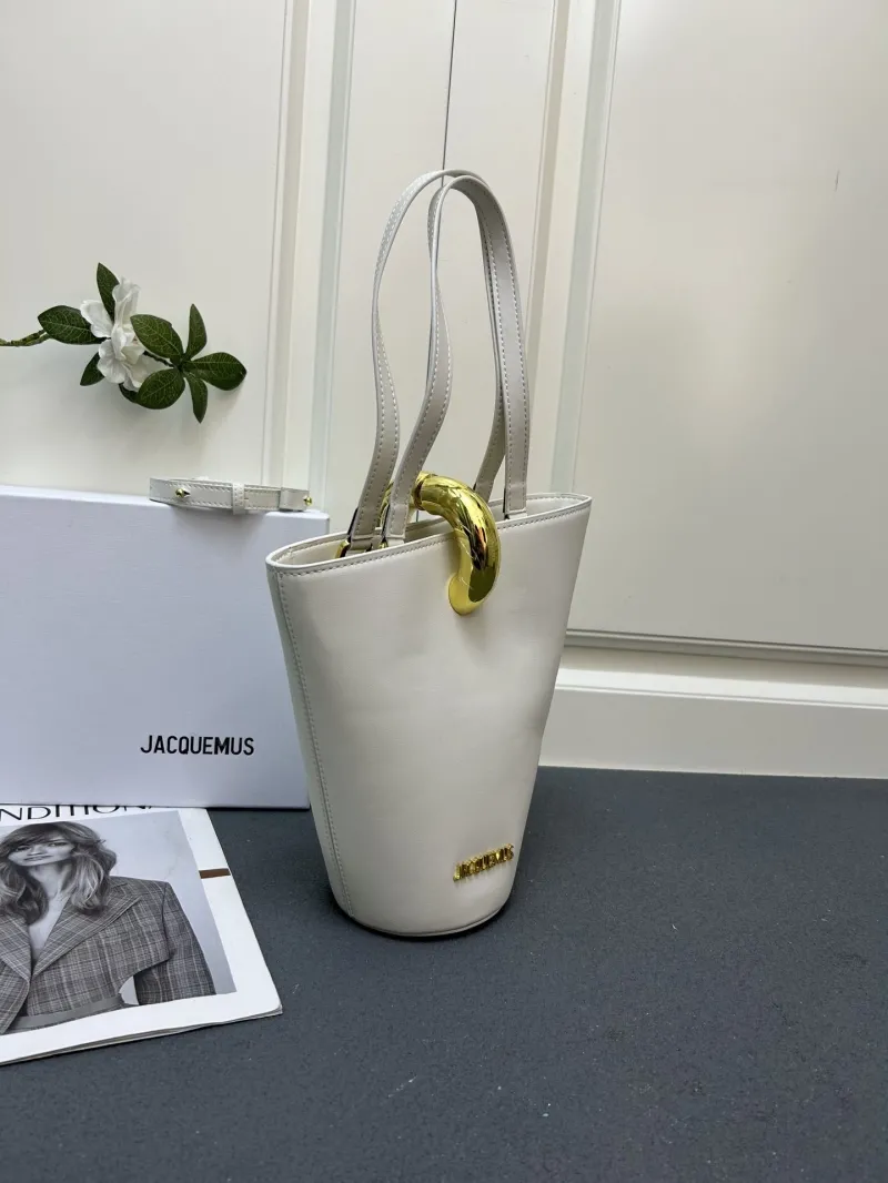 Jacquemus White Leather Bucket Bag - Image 3