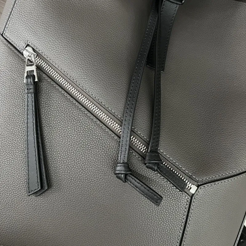 Loewe Gray Leather Backpack - Image 6