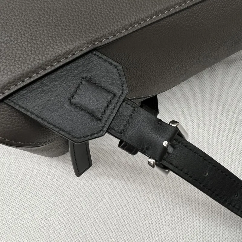 Loewe Gray Leather Backpack - Image 8