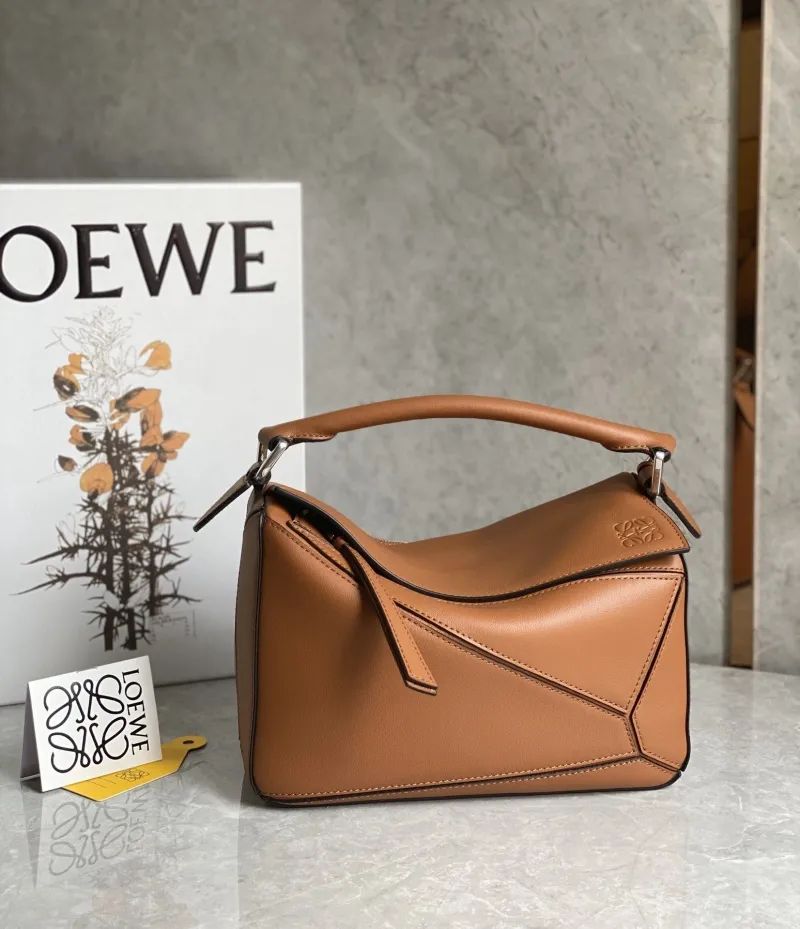 Loewe Tan Leather Puzzle Handbag - Image 3