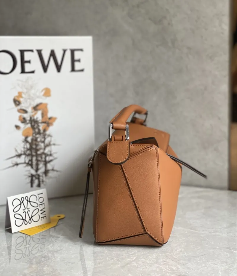 Loewe Tan Leather Puzzle Handbag - Image 5