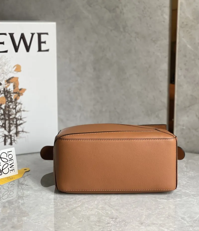 Loewe Tan Leather Puzzle Handbag - Image 6