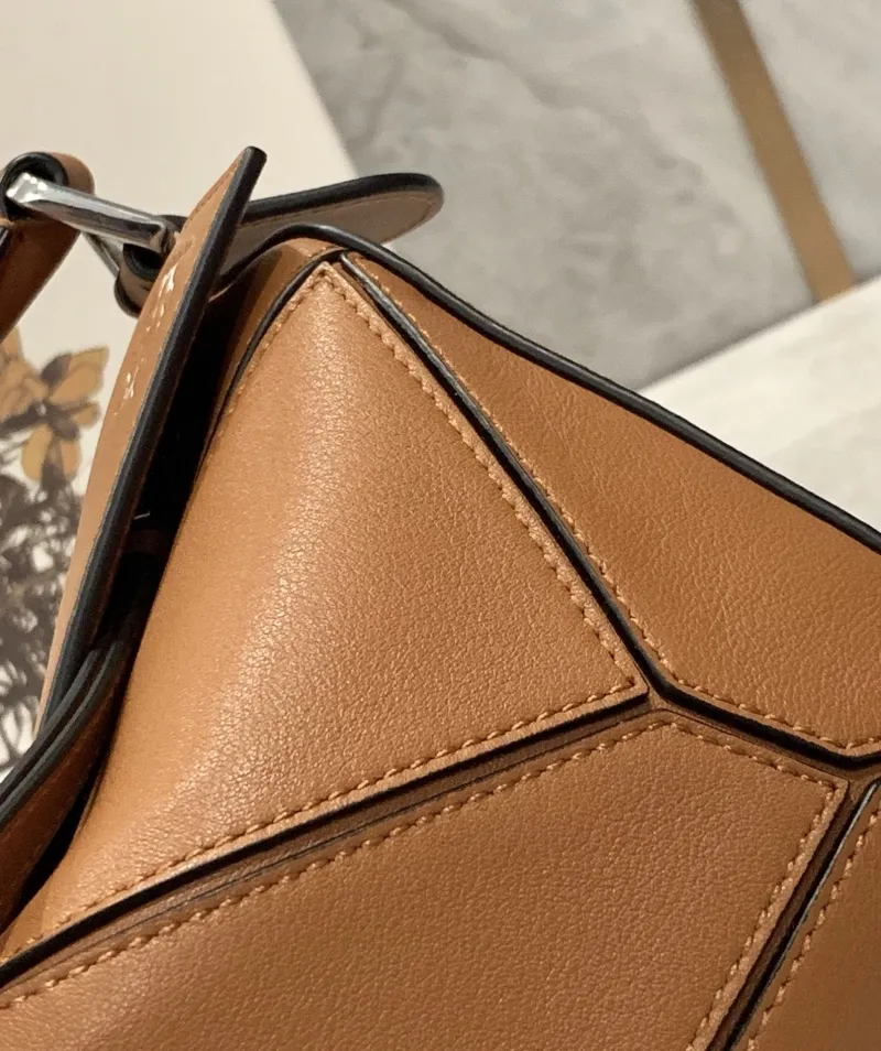 LOEWE Tan Puzzle Leather Handbag - Image 6