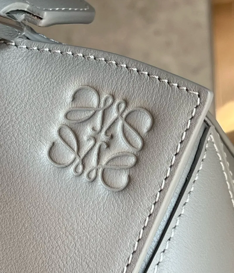 Loewe Gray Puzzle Shoulder Handbag - Image 5