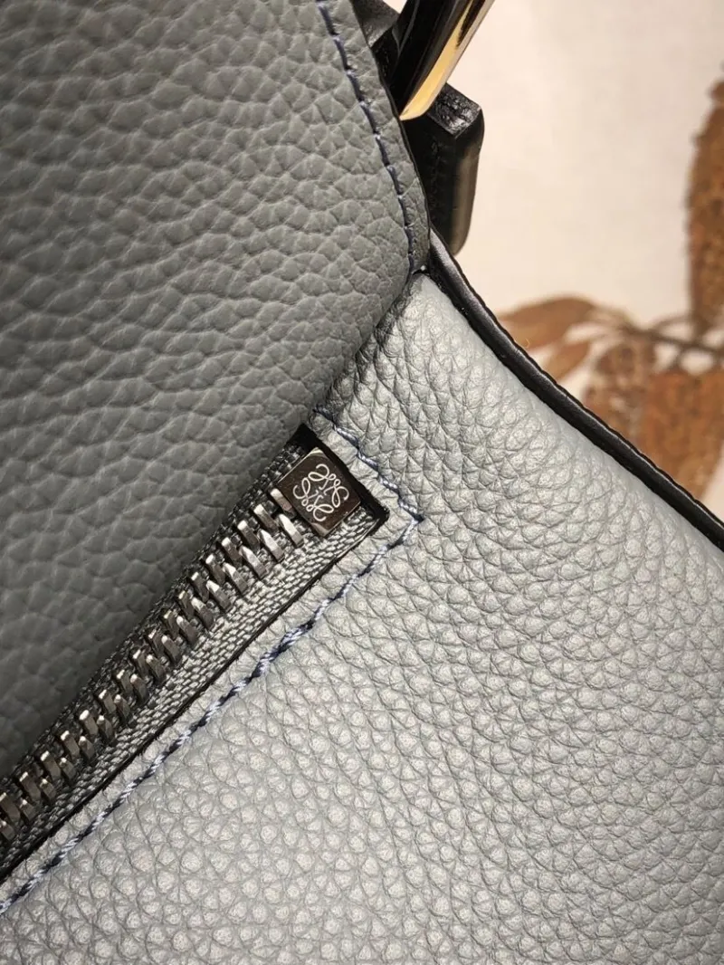 Loewe Gray Leather Hobo Shoulder Bag - Image 7