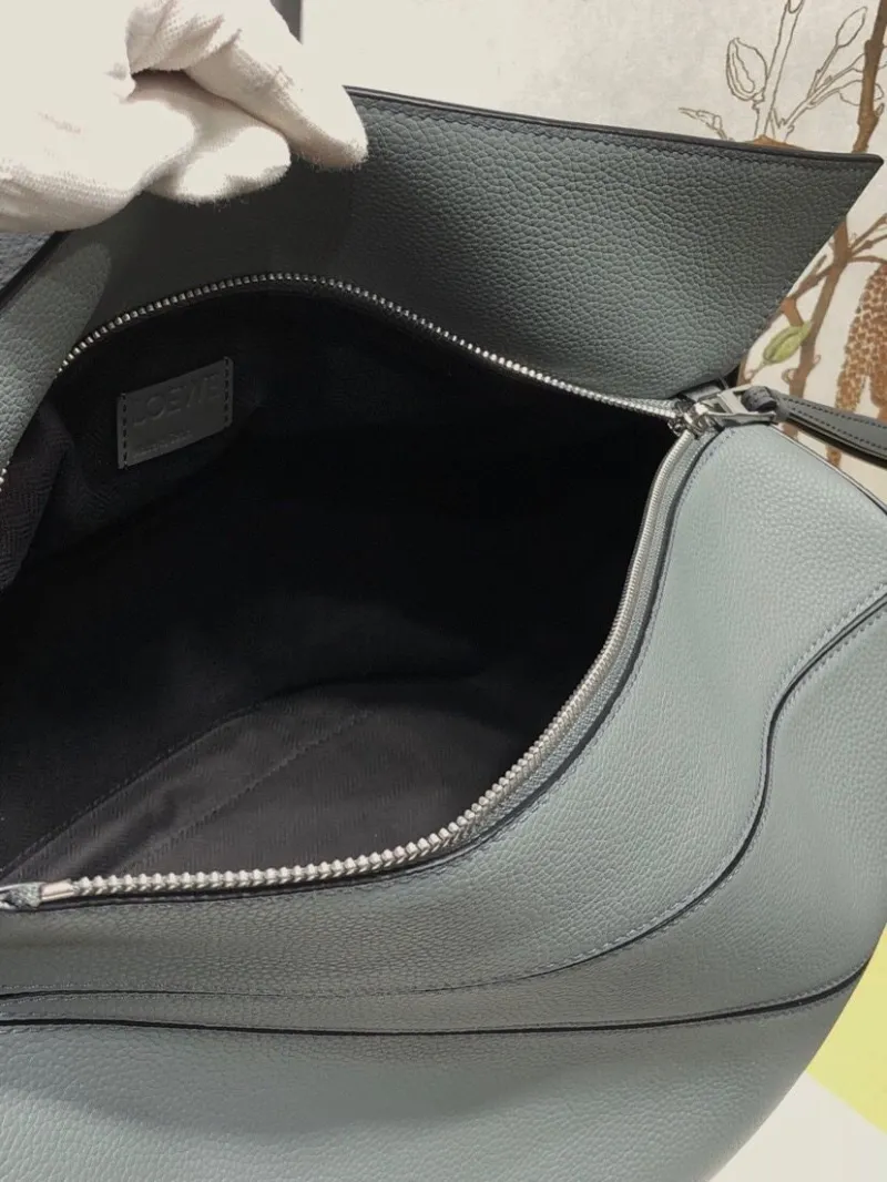 Loewe Gray Leather Hobo Shoulder Bag - Image 8