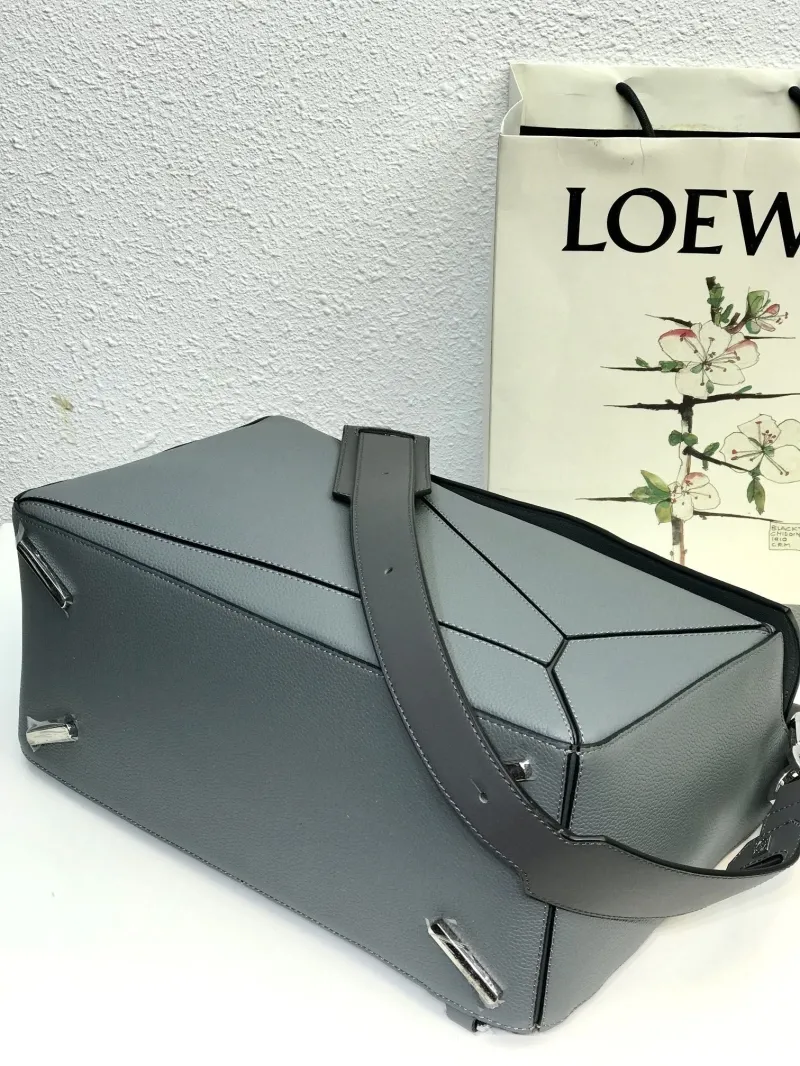 Loewe Gray Leather Puzzle Shoulder Bag - Image 5