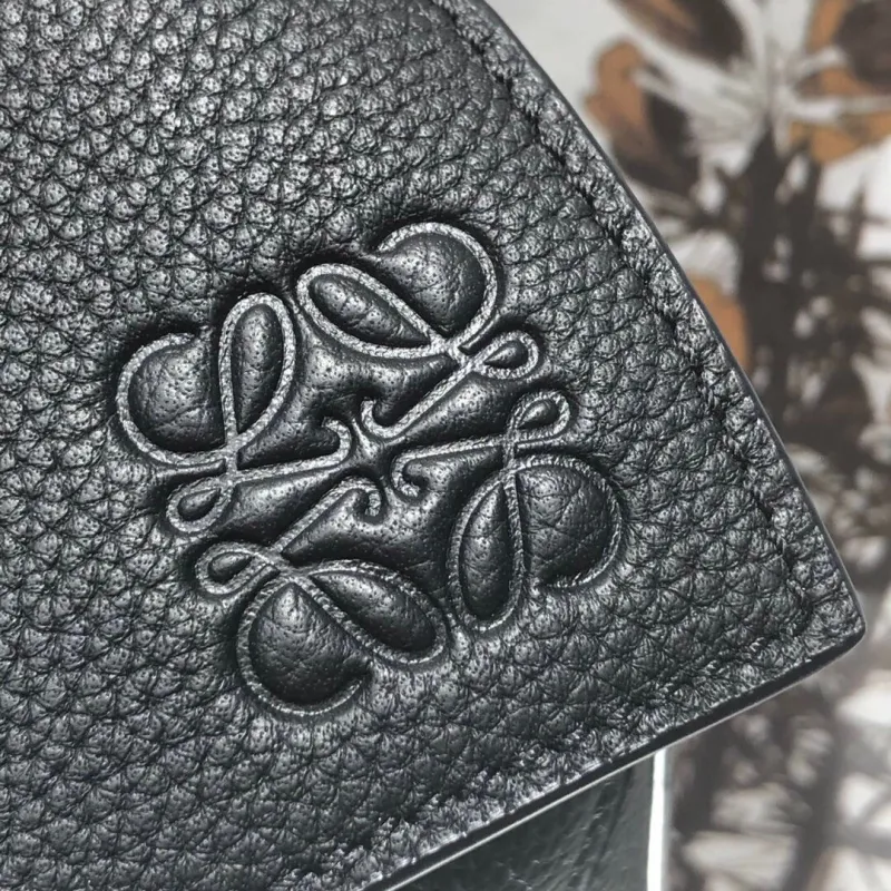 LOEWE Black Leather Handle Bag 33 - Image 4