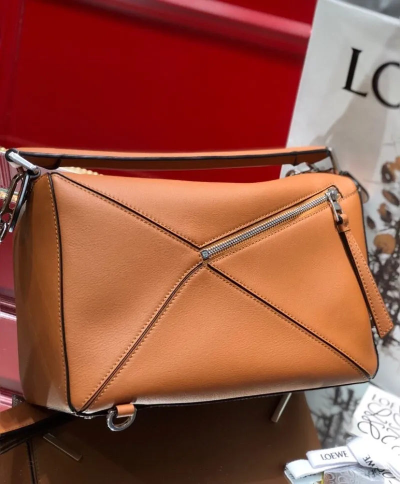 LOEWE Tan Leather Puzzle Shoulder Bag - Image 3