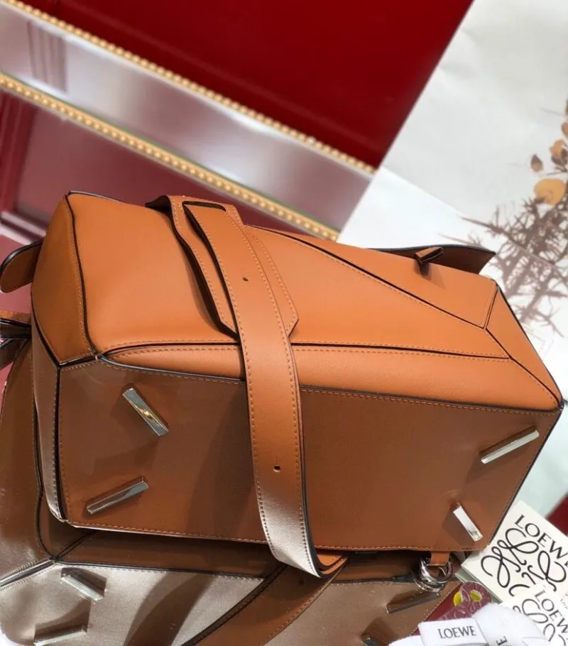 LOEWE Tan Leather Puzzle Shoulder Bag - Image 7