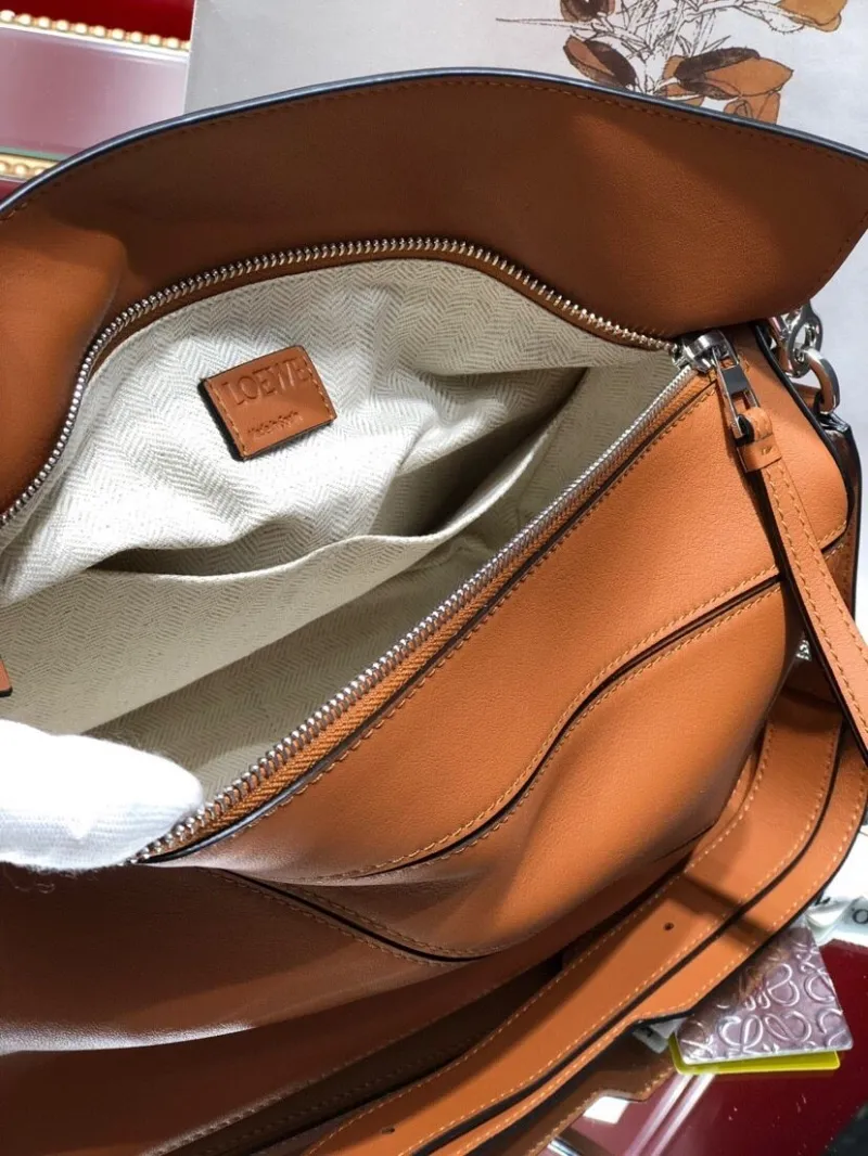 LOEWE Tan Leather Puzzle Shoulder Bag - Image 8