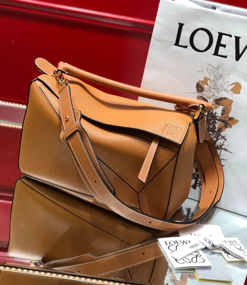Alternative view of LOEWE Puzzle Leather Shoulder Bag Tan Size 38