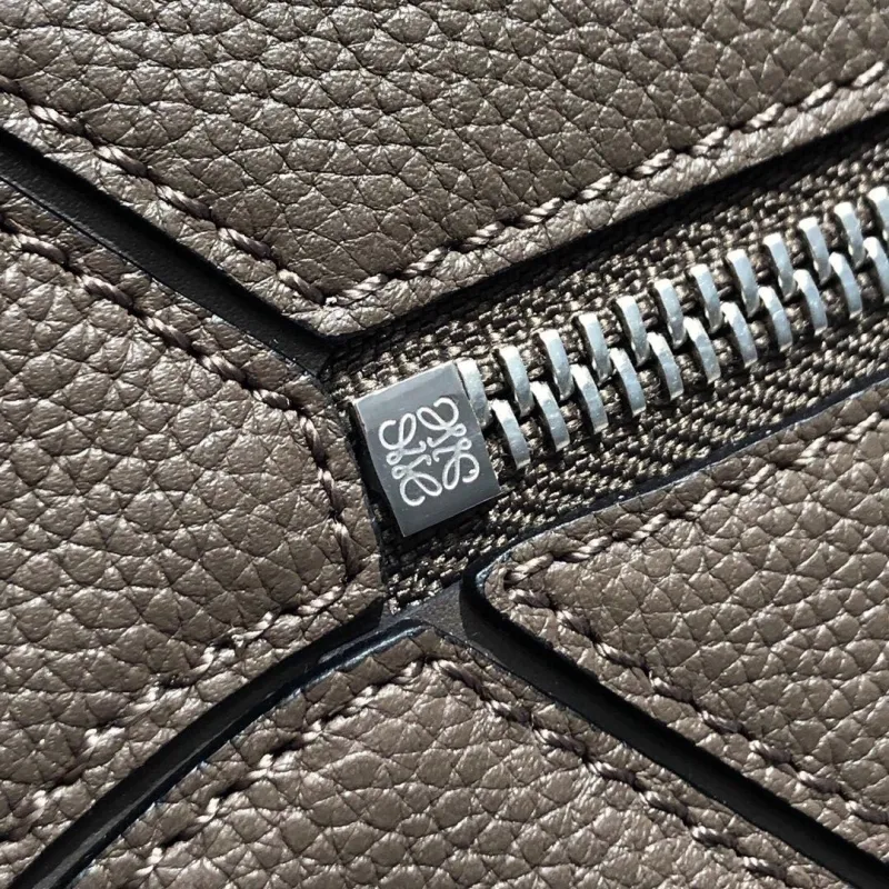 LOEWE Taupe Leather Puzzle Shoulder Bag - Image 6