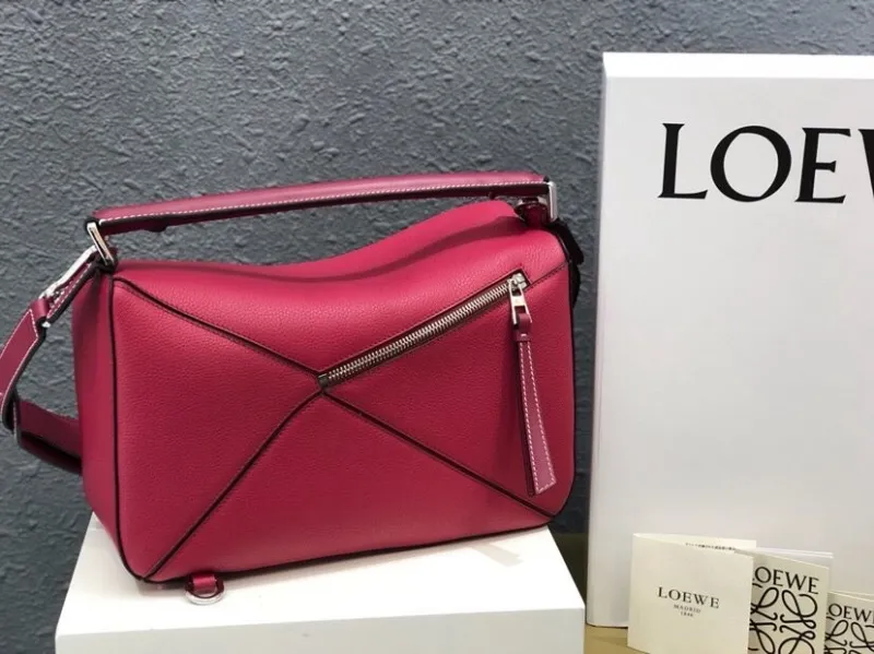 LOEWE Puzzle Red Leather Handbag - Image 4