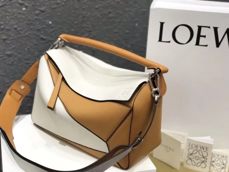LOEWE White Tan Puzzle Leather Shoulder Bag - Image 5