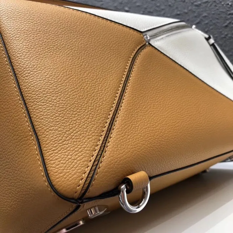 LOEWE White Tan Puzzle Leather Shoulder Bag - Image 7