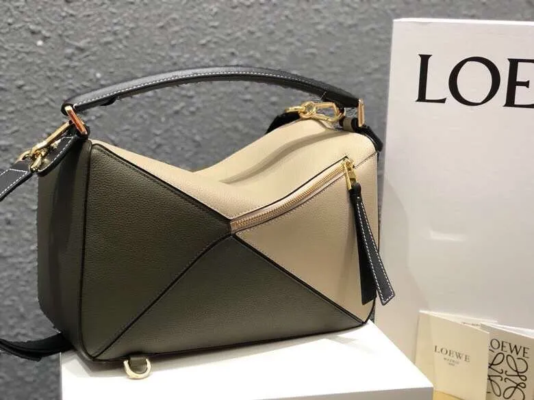 LOEWE Beige Olive Leather Crossbody Handbag 51 - Image 3
