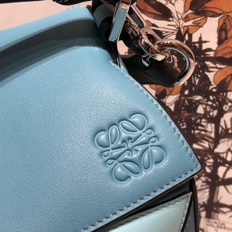 LOEWE Light Blue Puzzle Shoulder Bag - Image 5