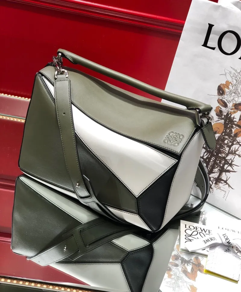 Alternative view of LOEWE Puzzle Shoulder Bag Olive White Black