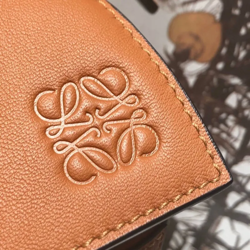LOEWE Puzzle Brown Pink Shoulder Bag - Image 4