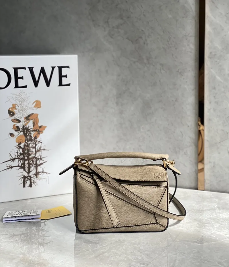 Loewe Beige Small Crossbody Handbag 84