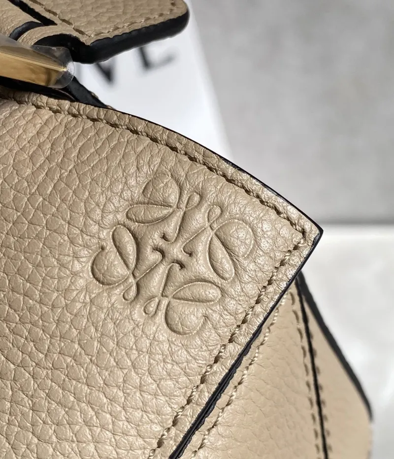 Loewe Beige Small Crossbody Handbag 84 - Image 3