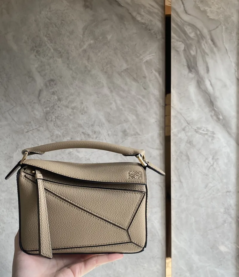 Loewe Beige Small Crossbody Handbag 84 - Image 7