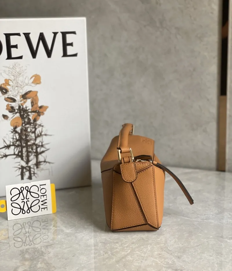 Loewe Small Tan Leather Puzzle Handbag - Image 7